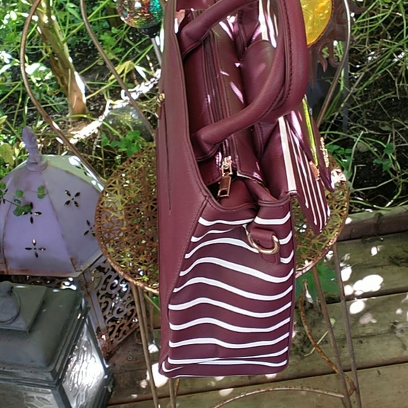 NWOT Kate Spade ♠️ Shoulder Bag & FREE Wallet - Picture 7 of 15